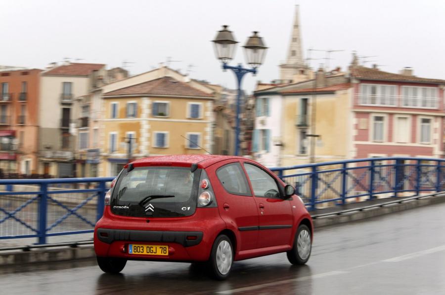  Citroen C1 2001 года  (фото 28 из 74)